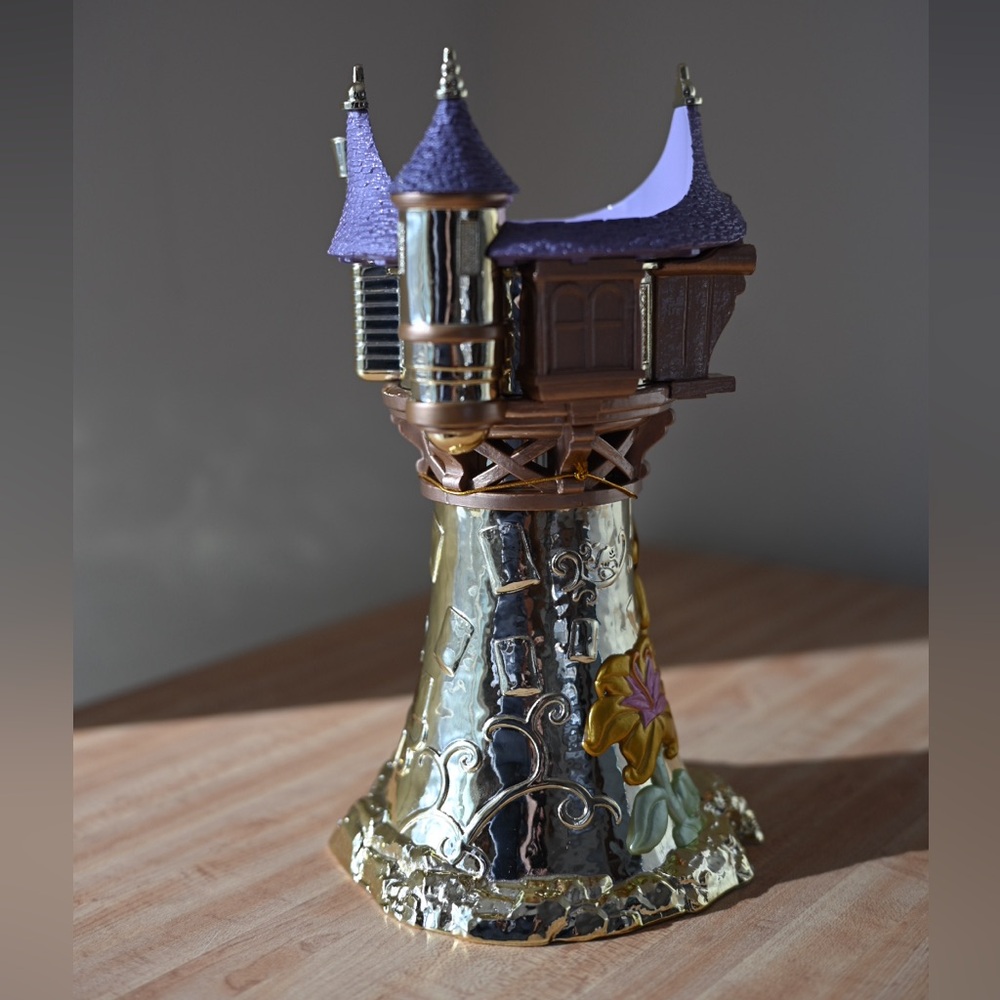 Bath & Body Works Disney Princess Rapunzel Tower Candle Holder - NWT - Picture 6 of 7